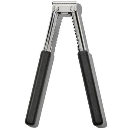 Лешникотрошачка GOOD GRIPS 17 см, черна, неръждаема стомана, OXO