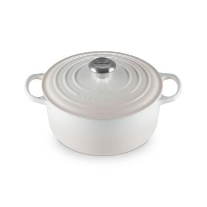 224514 kastrol signature 24 cm 4 2 l meringue litina le creuset