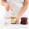 210343 3 sejkr na palacinky a livance 500 ml hneda plast lekue