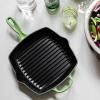 223332 2 grilovaci panev signature 26 cm bamboo litina le creuset